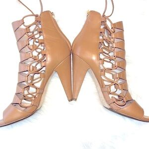 🔶SIGERSON🔶MORRISON🔶Gorgeous Caramel Colored Strappy Heels🔶